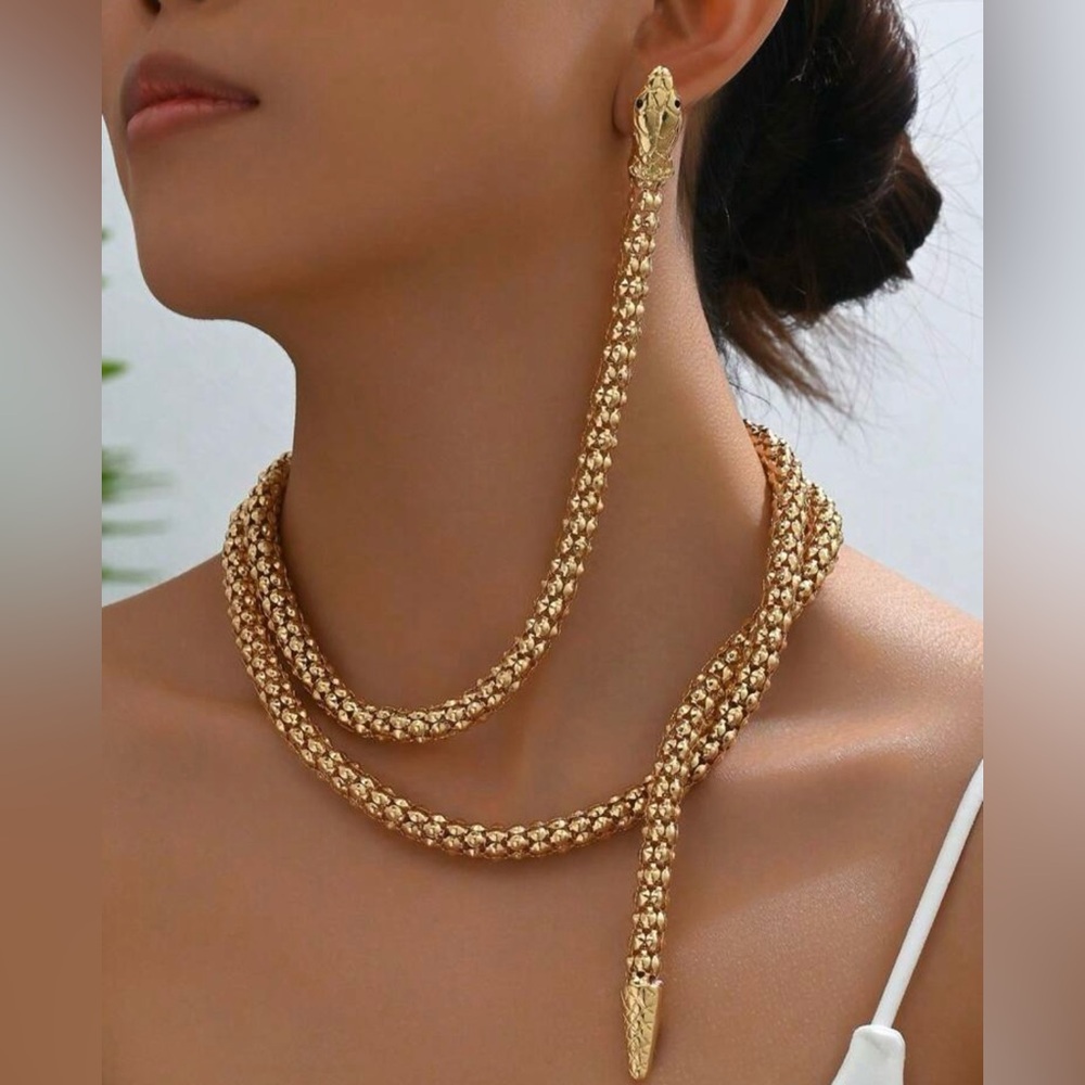 NWT SHEIN Gold Accessory Set